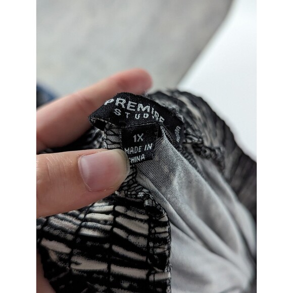 Premise Studio 1X Black & White High Waisted Palazzo Pants - Picture 3 of 6